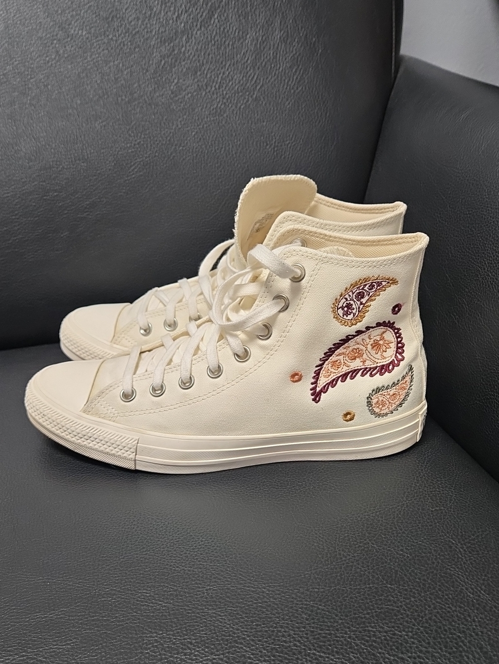 Converse Women's Chuck Taylor All Star High Paisley Sneakers Size 10